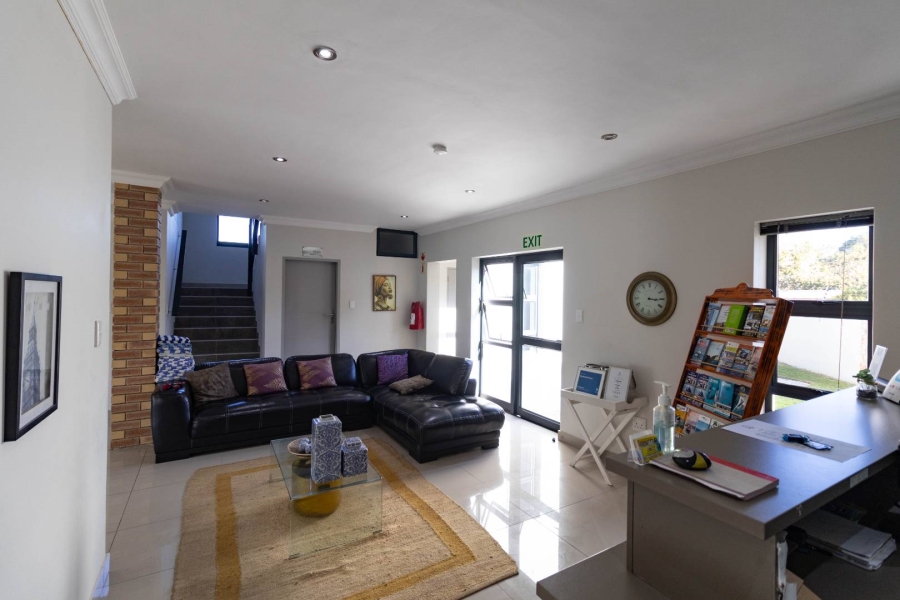 7 Bedroom Property for Sale in Sandbaai Western Cape